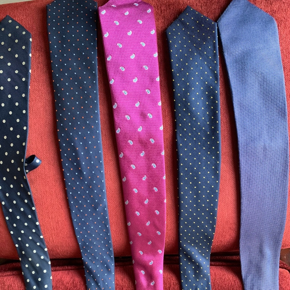 Set of ties